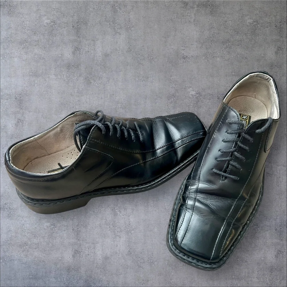 Stacy Adams black leather